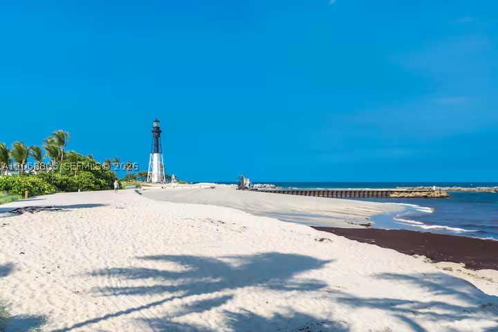 3204 Robbins Rd, Pompano Beach FL 33062