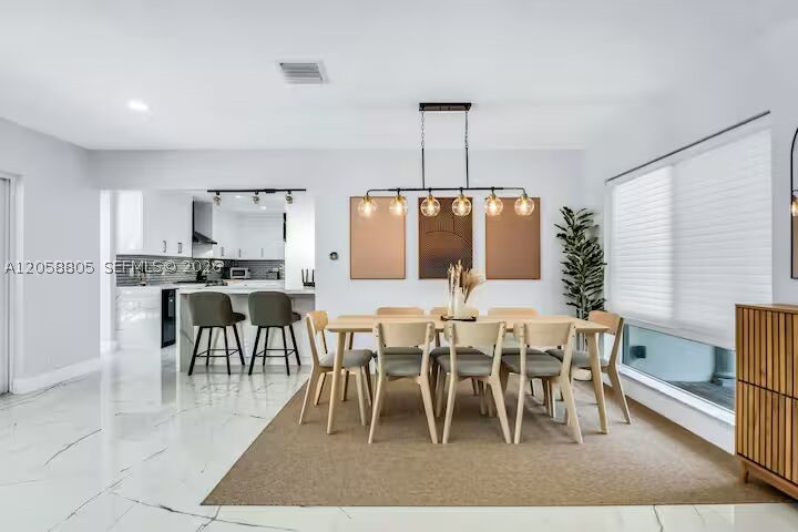 3204 Robbins Rd, Pompano Beach FL 33062