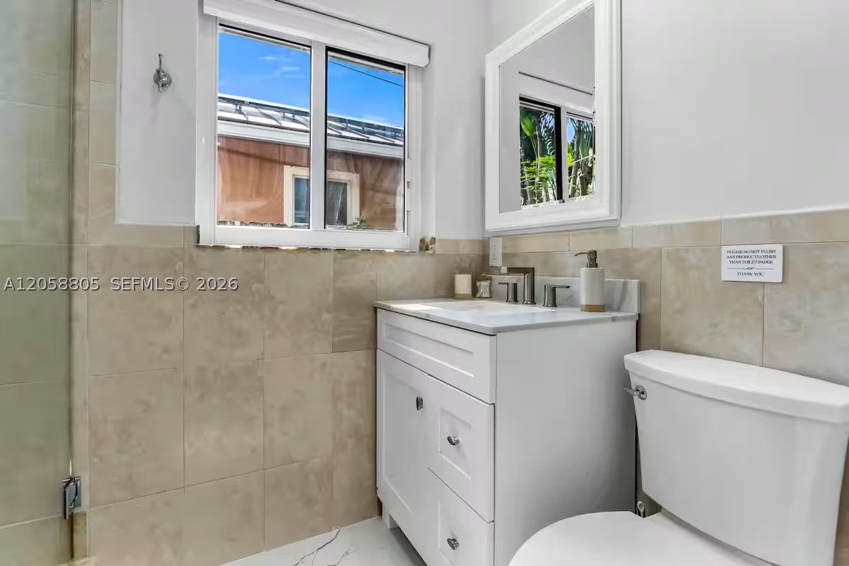 3204 Robbins Rd, Pompano Beach FL 33062