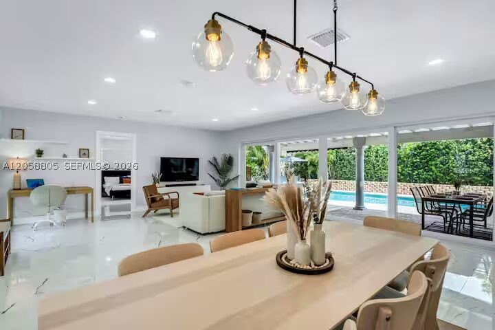 3204 Robbins Rd, Pompano Beach FL 33062
