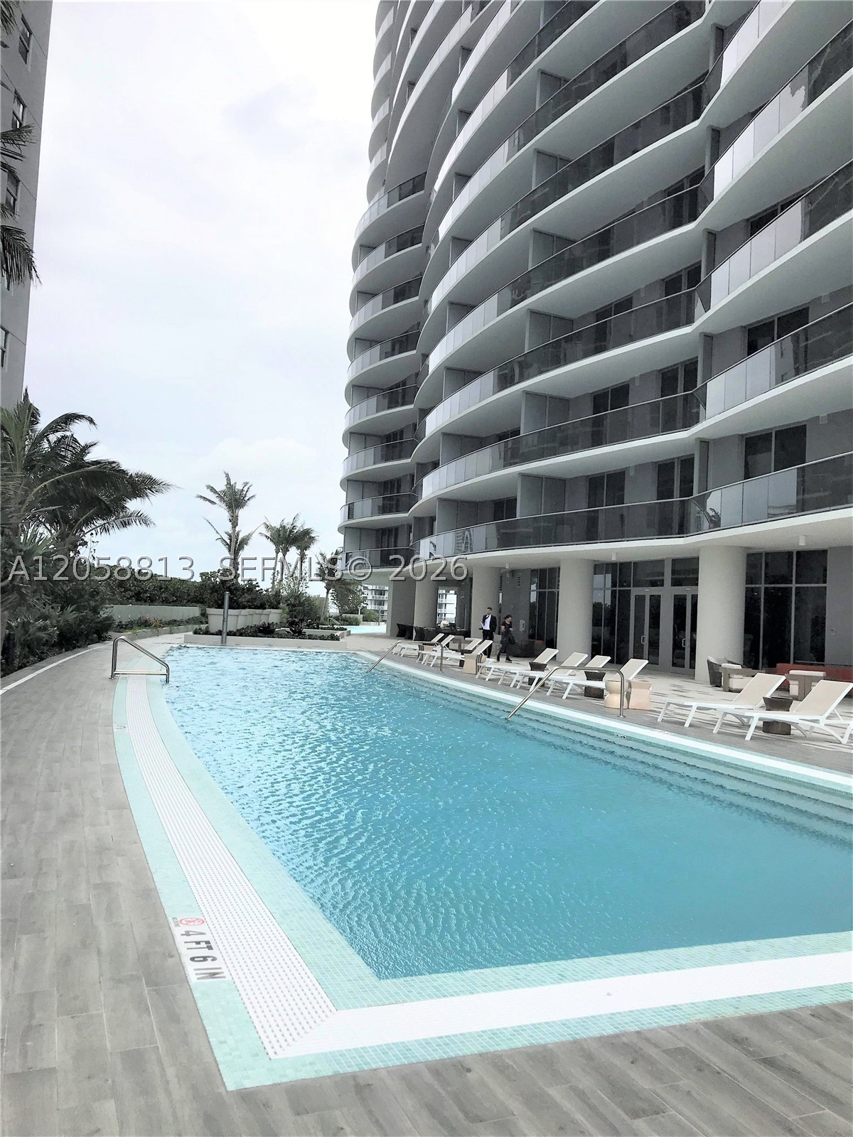 488 NE 18th St #3910, Miami FL 33132