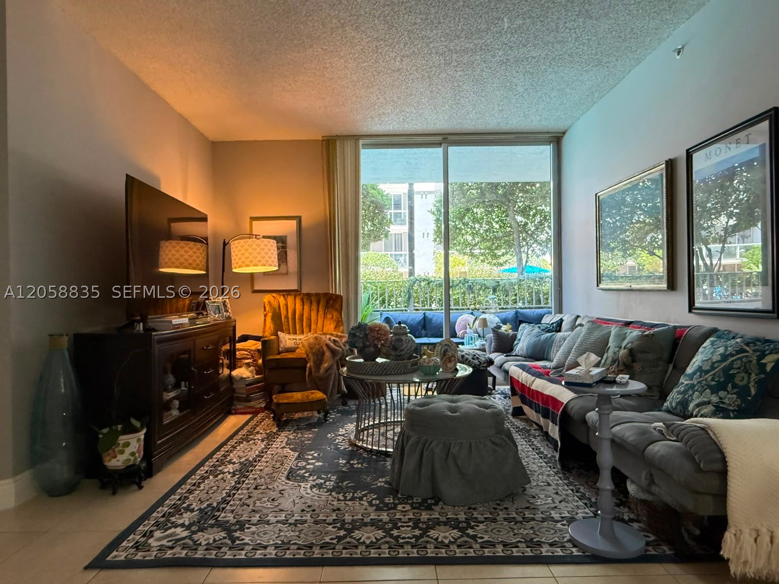 5085 NW 7th St #406, Miami FL 33126
