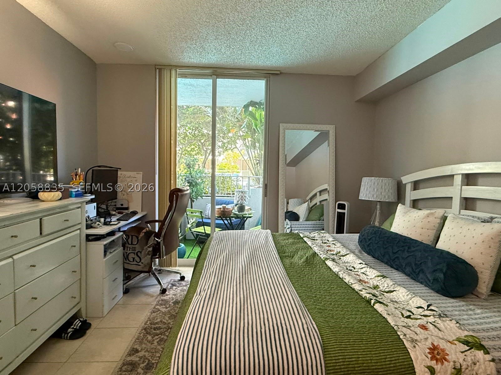 5085 NW 7th St #406, Miami FL 33126