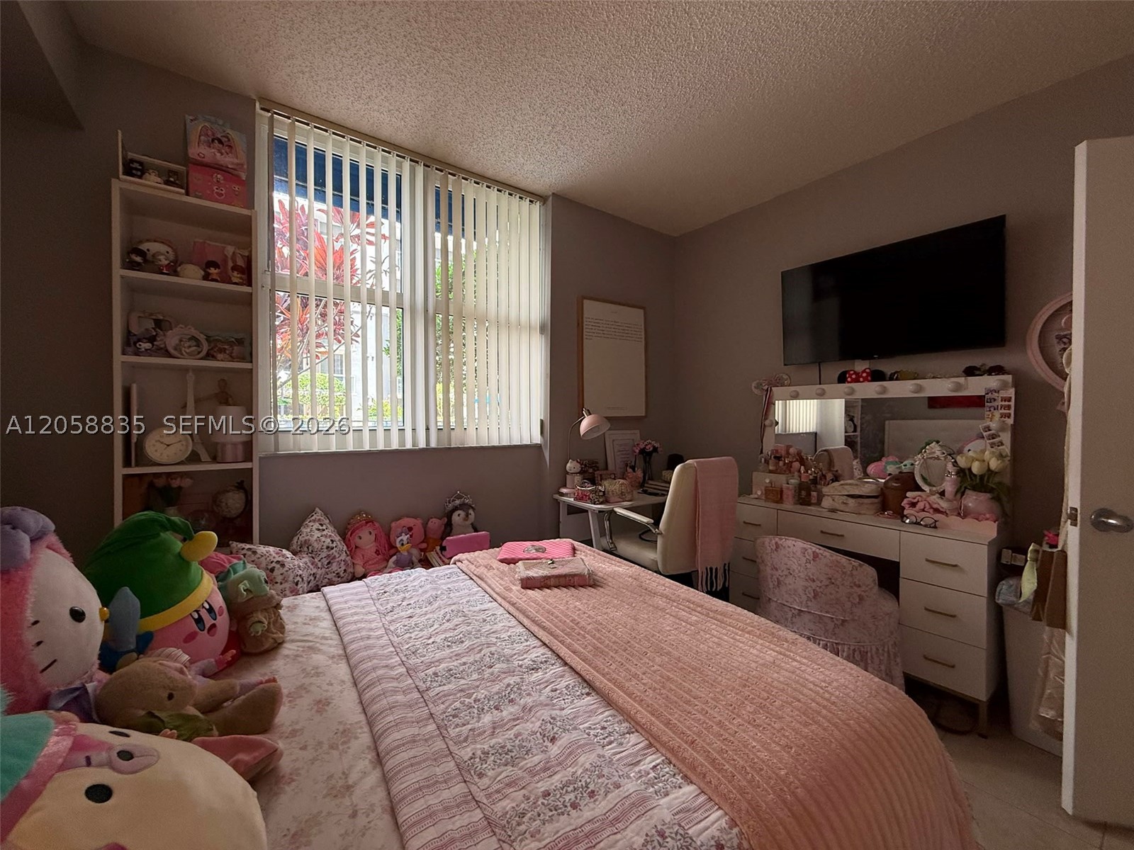 5085 NW 7th St #406, Miami FL 33126
