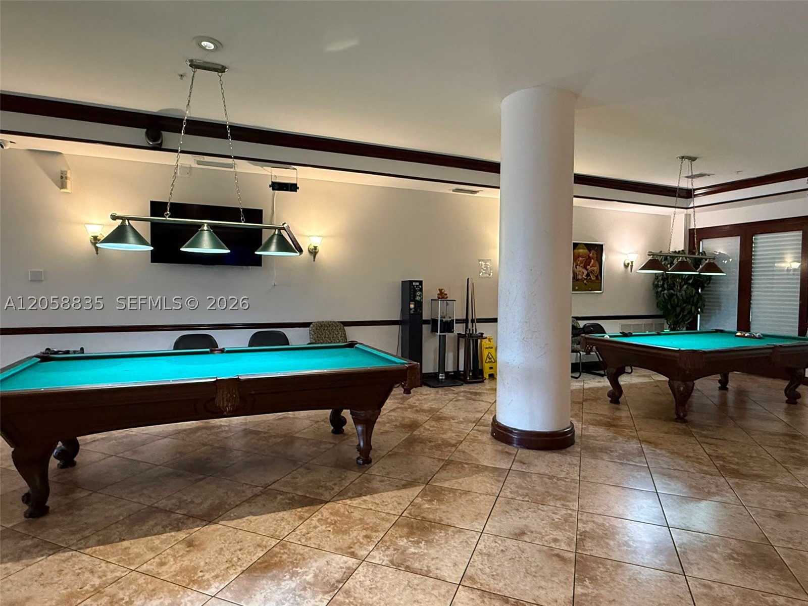 5085 NW 7th St #406, Miami FL 33126