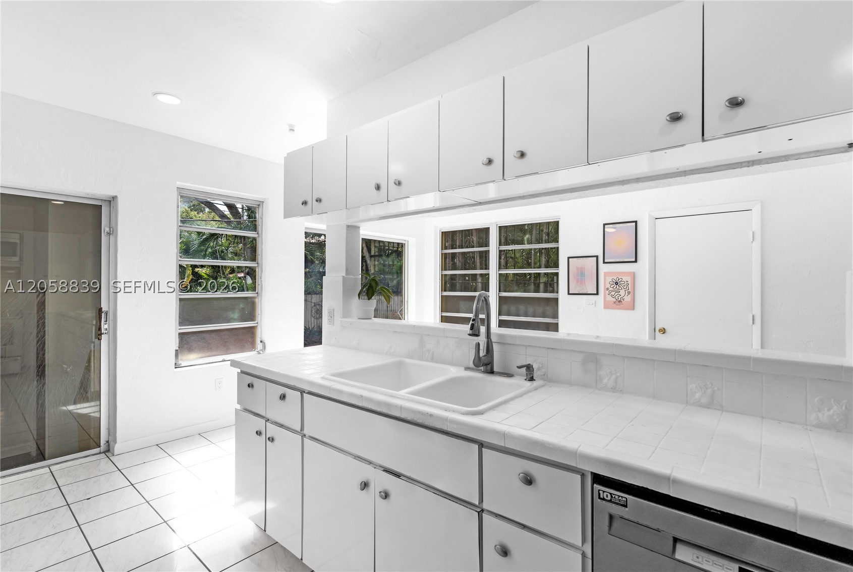1906 SW 21st St, Miami FL 33145