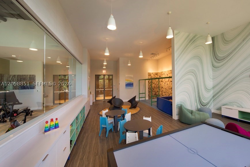 16385 Biscayne Blvd #3201, North Miami Beach FL 33160