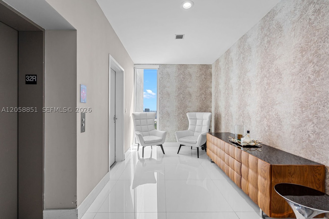 16385 Biscayne Blvd #3201, North Miami Beach FL 33160