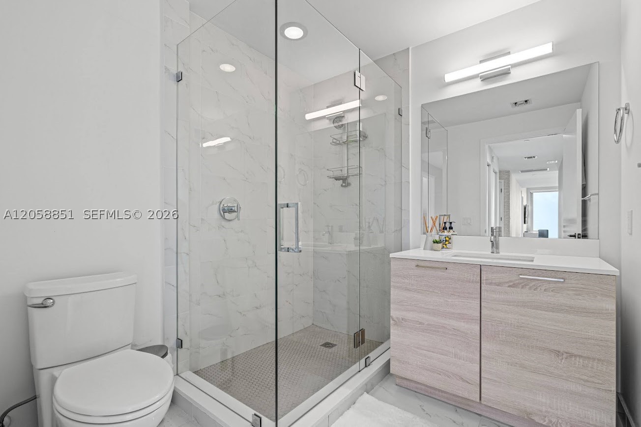 16385 Biscayne Blvd #3201, North Miami Beach FL 33160