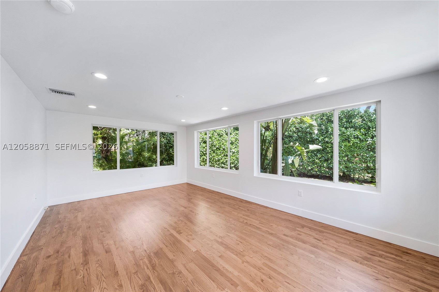 101 NW 100th St, Miami Shores FL 33150