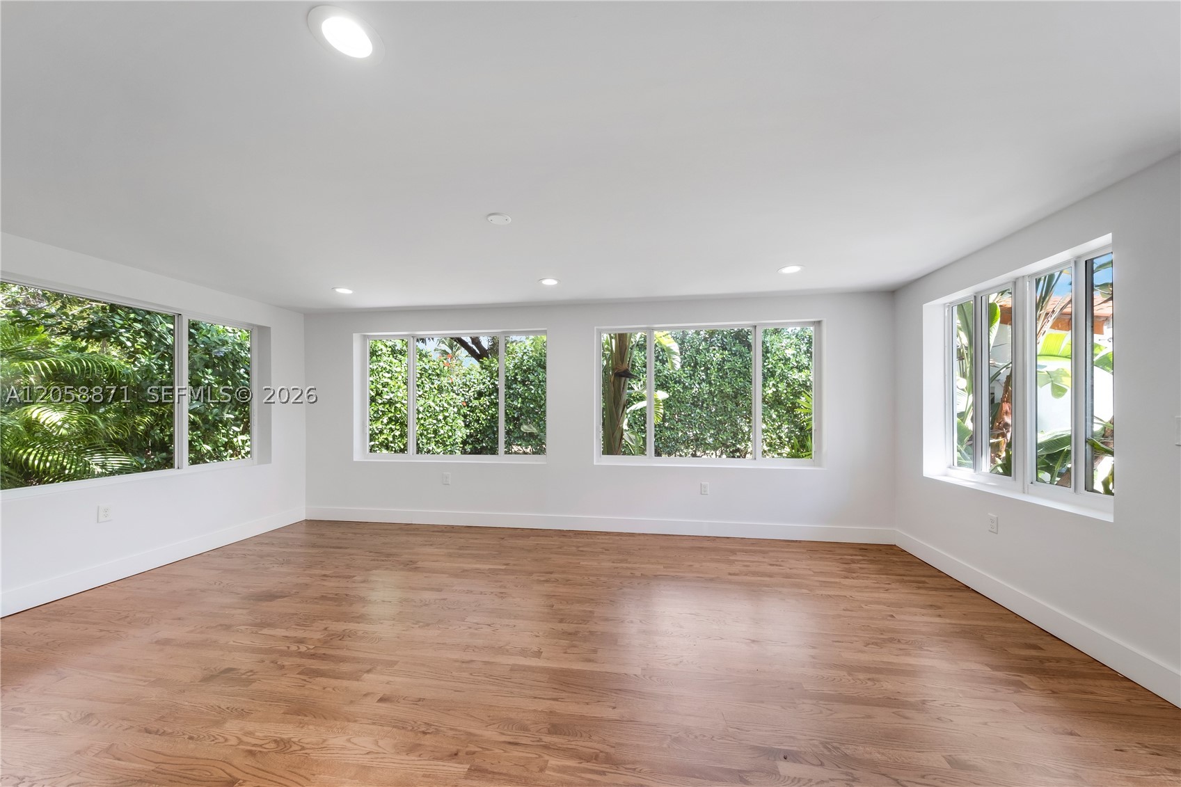 101 NW 100th St, Miami Shores FL 33150