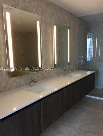 88 SW 7th St #2603, Miami FL 33130