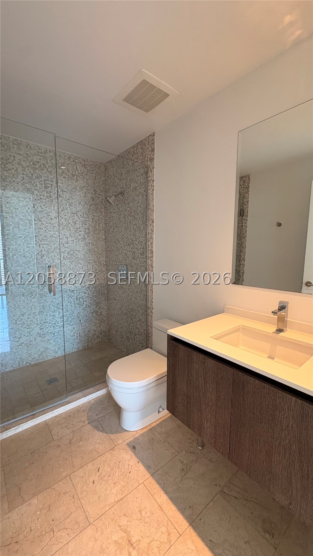 88 SW 7th St #2603, Miami FL 33130