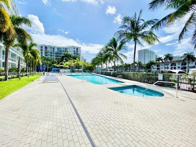 2950 NE 188th St #231, Aventura FL 33180