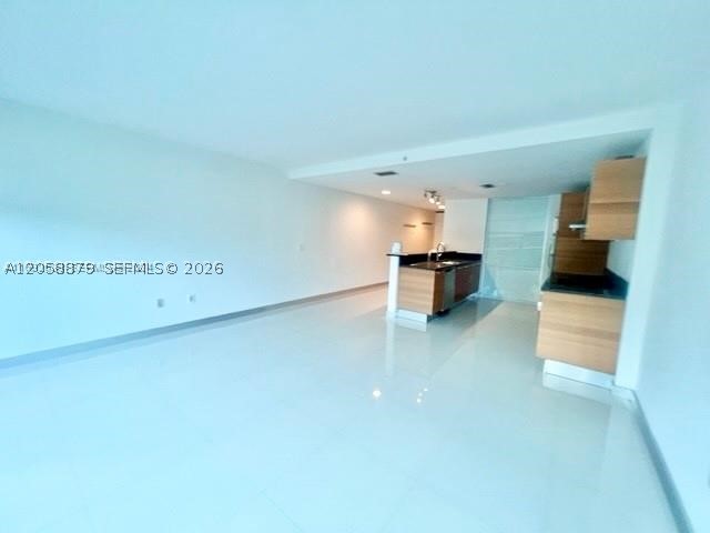 2950 NE 188th St #231, Aventura FL 33180