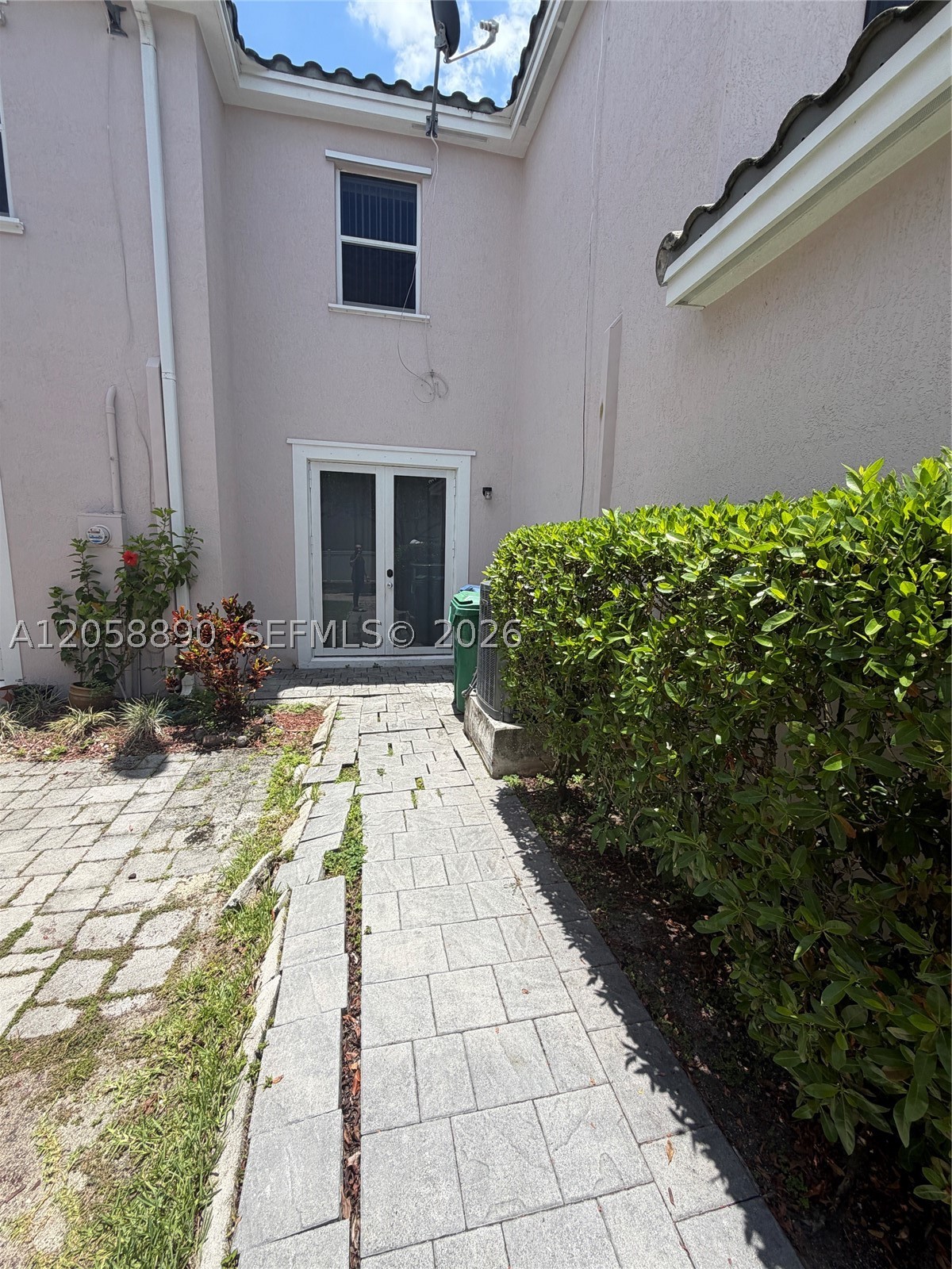 17089 SW 93rd St #17089, Miami FL 33196