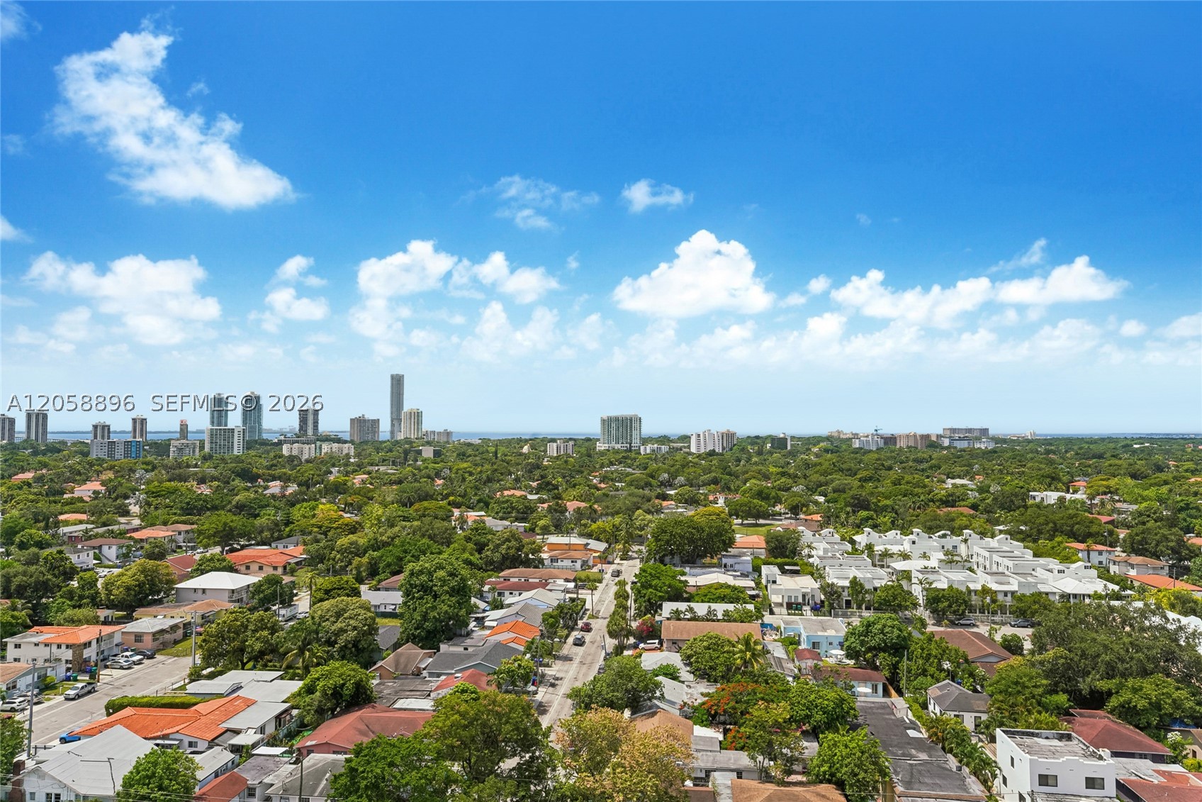 900 SW 8th St #1609, Miami FL 33130