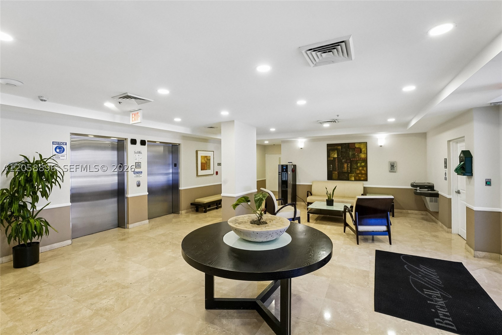 900 SW 8th St #1609, Miami FL 33130