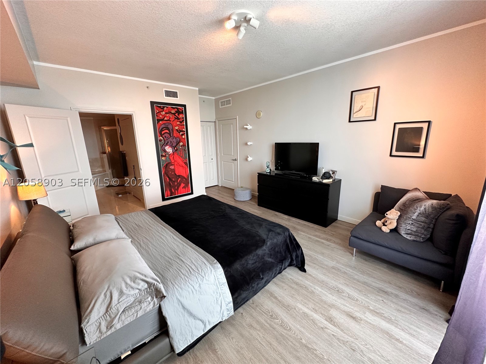 7900 Harbor Island Dr #1219, North Bay Village FL 33141