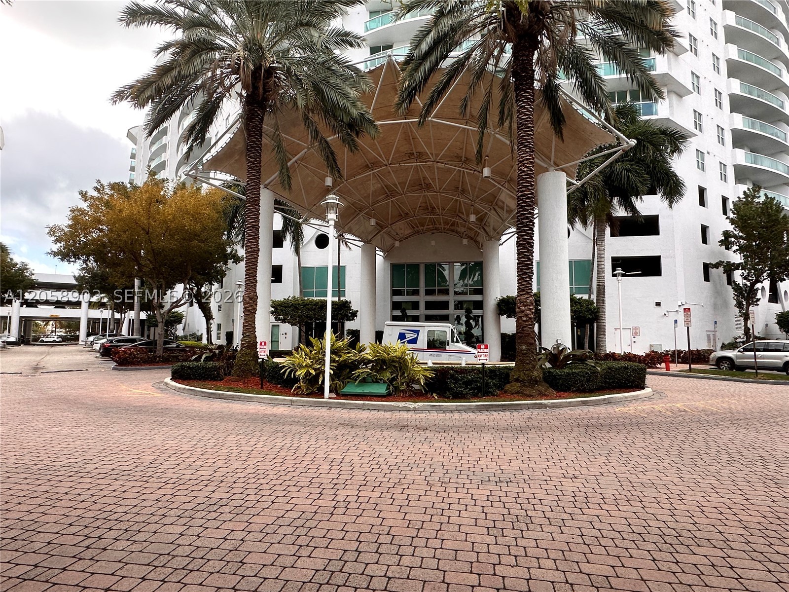 7900 Harbor Island Dr #1219, North Bay Village FL 33141