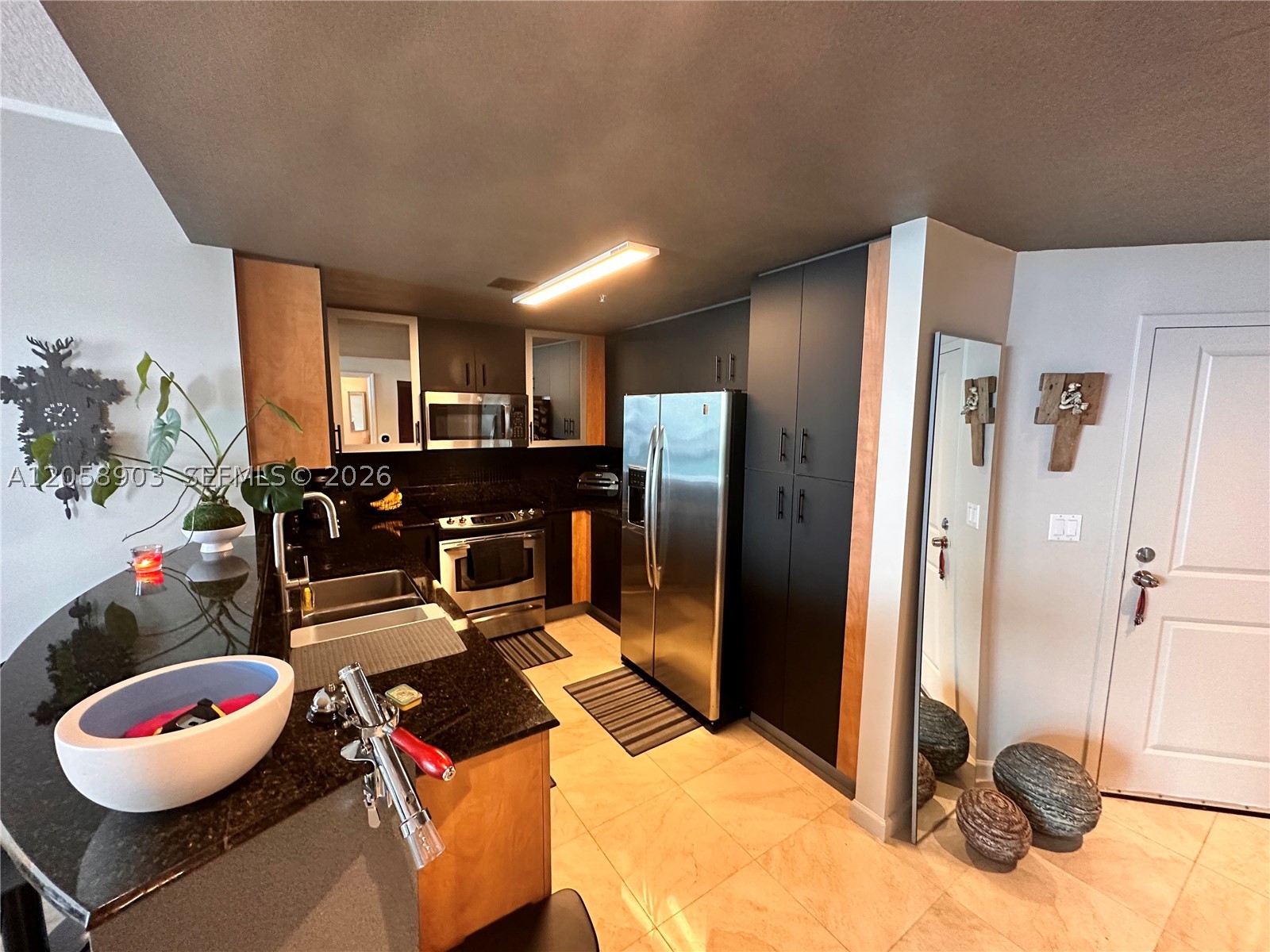 7900 Harbor Island Dr #1219, North Bay Village FL 33141