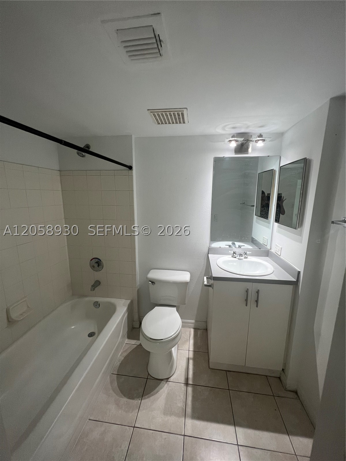 2427 Centergate Dr #305, Miramar FL 33025