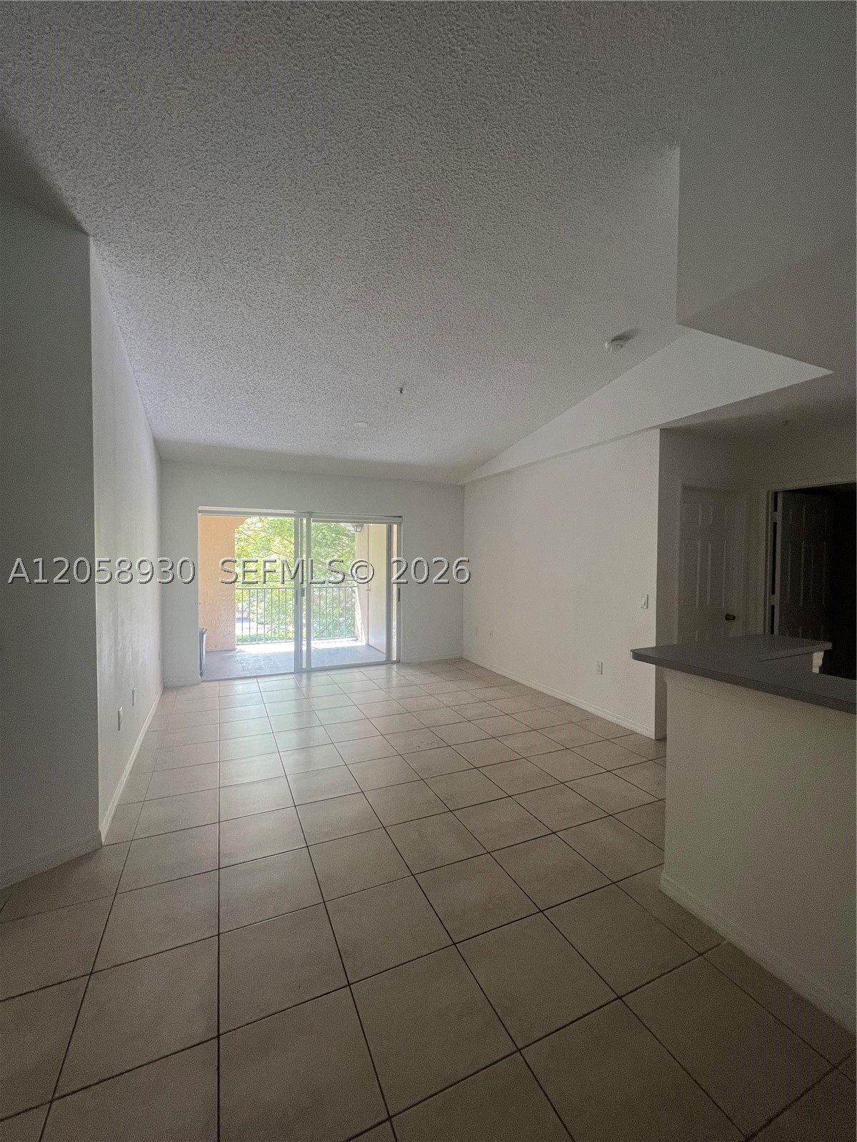 2427 Centergate Dr #305, Miramar FL 33025