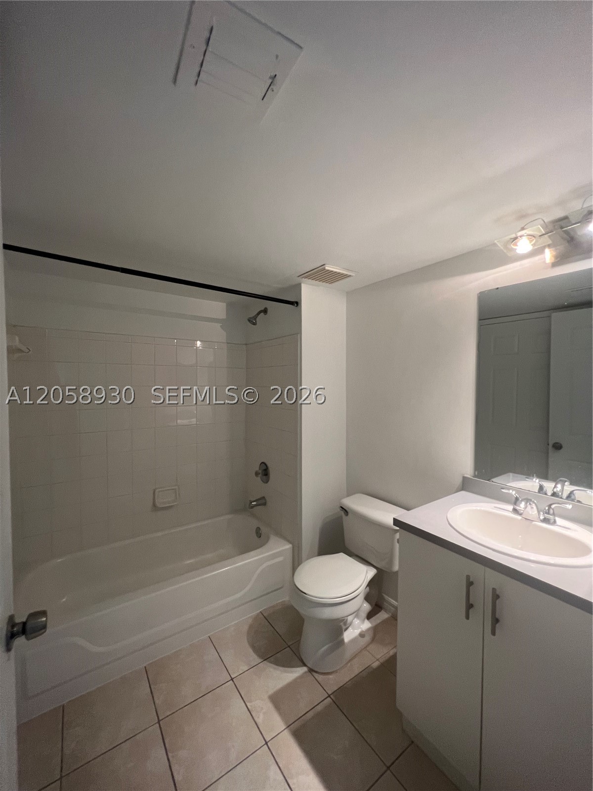 2427 Centergate Dr #305, Miramar FL 33025