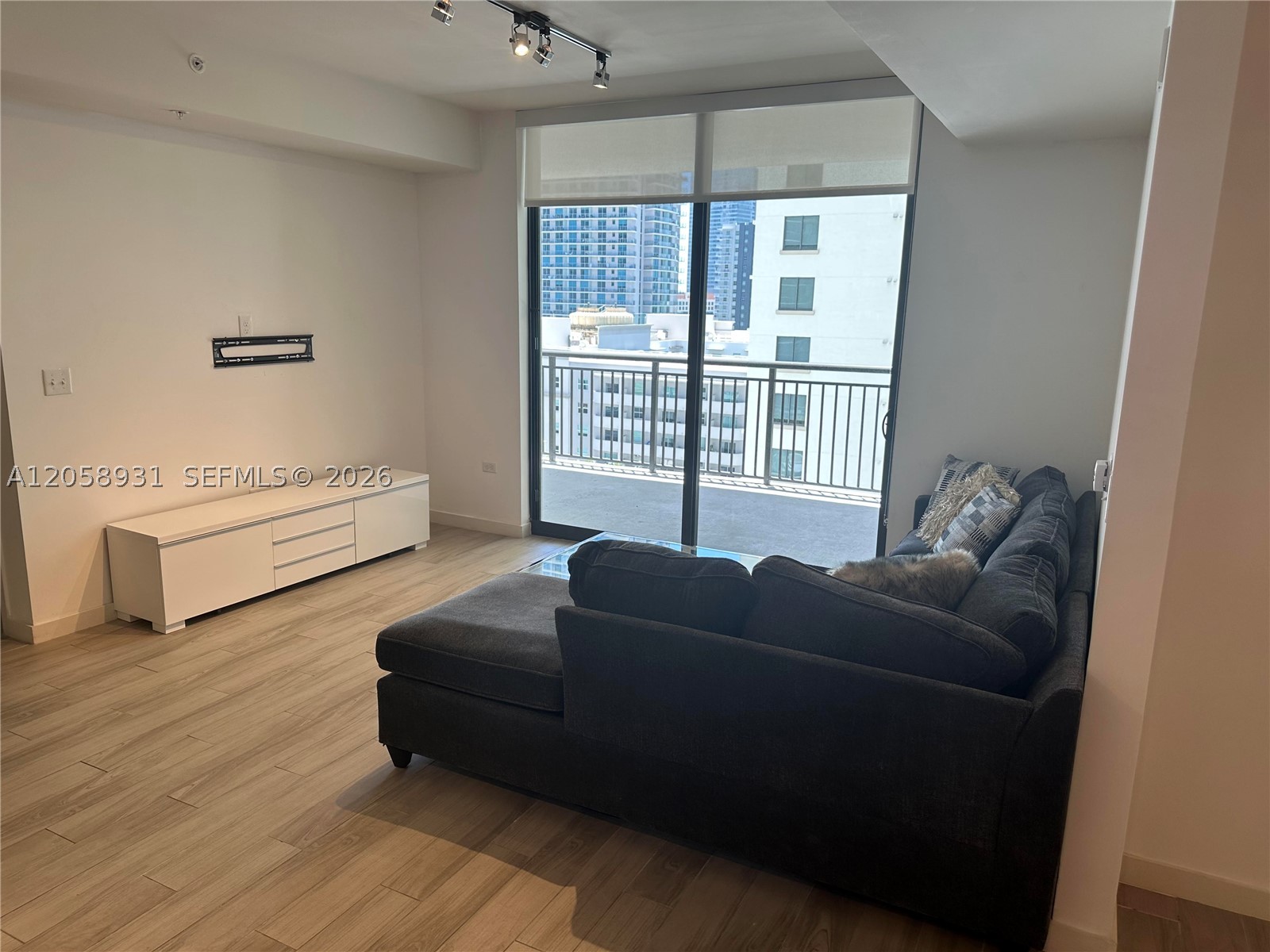 999 SW 1st Ave #1716, Miami FL 33130