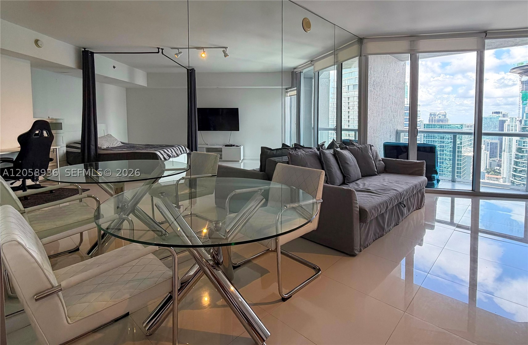 475 Brickell Ave #5008, Miami FL 33131