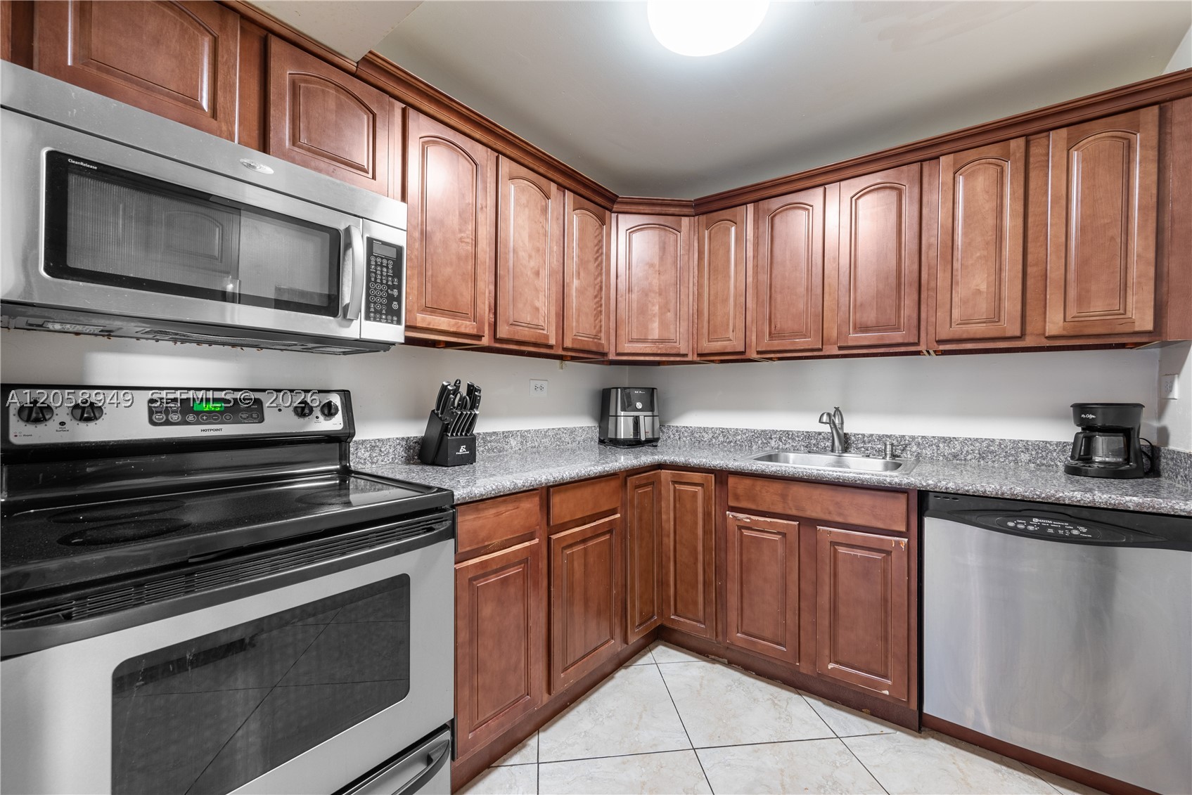 1720 NW N River Dr #107, Miami FL 33125