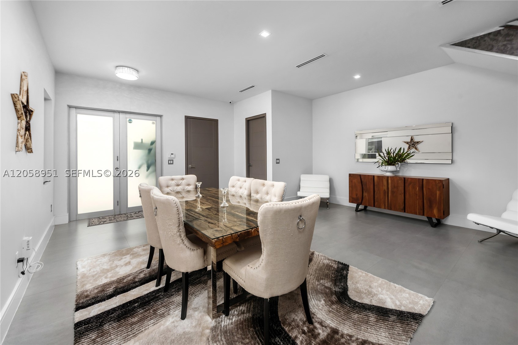 3067 Carter St, Miami FL 33133