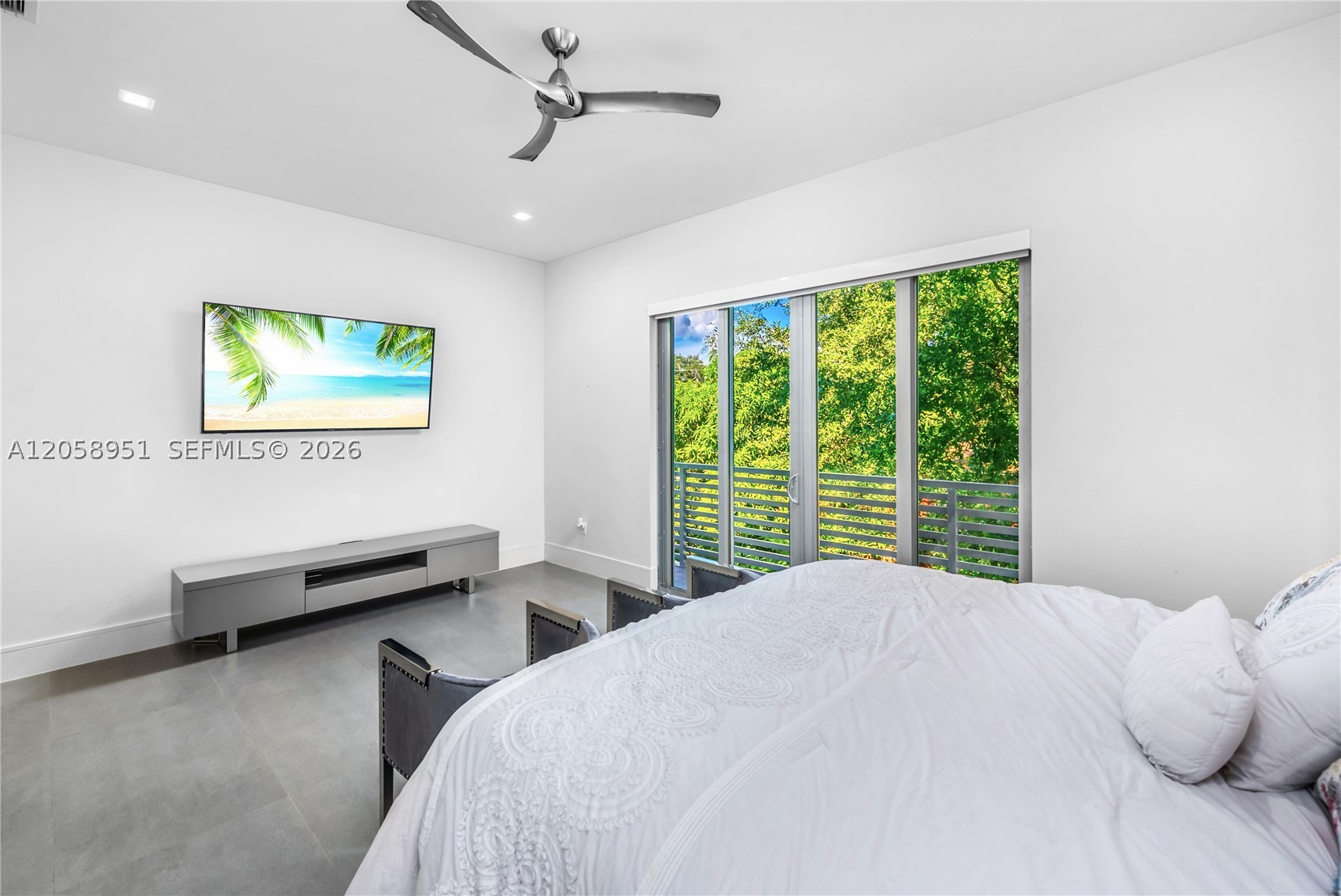 3067 Carter St, Miami FL 33133
