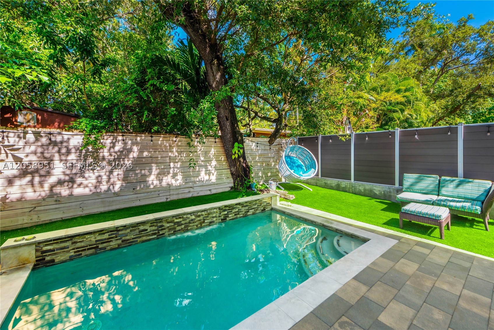3067 Carter St, Miami FL 33133