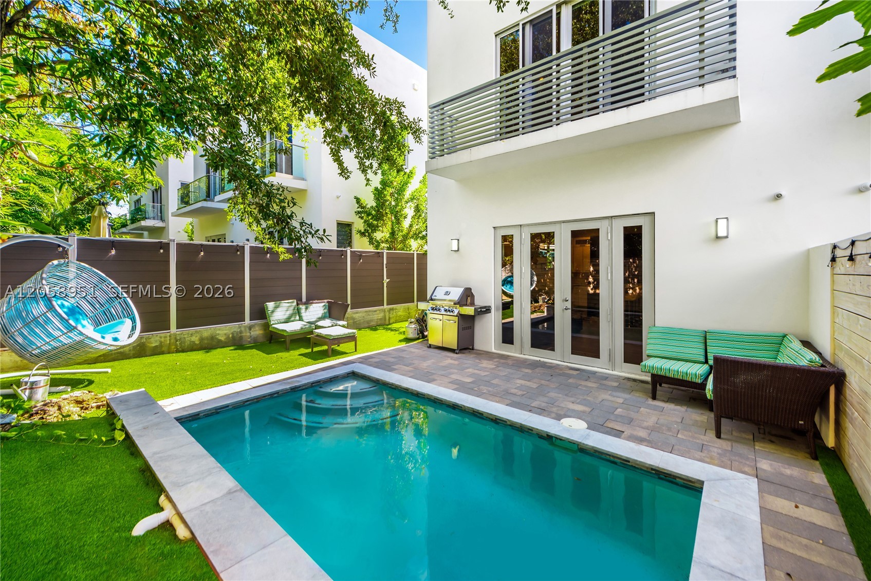 3067 Carter St, Miami FL 33133