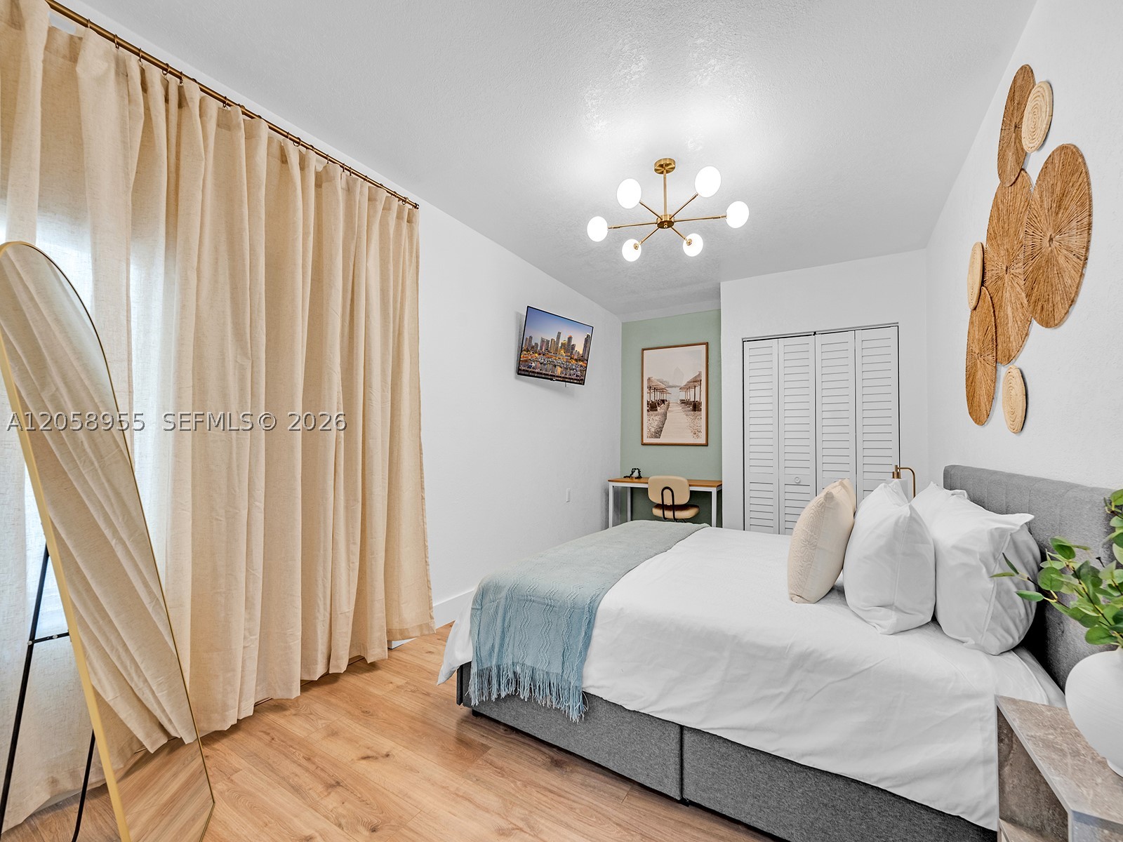 430 Forrest Dr, Miami Springs FL 33166