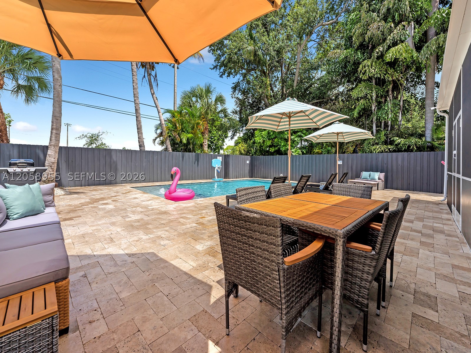 430 Forrest Dr, Miami Springs FL 33166