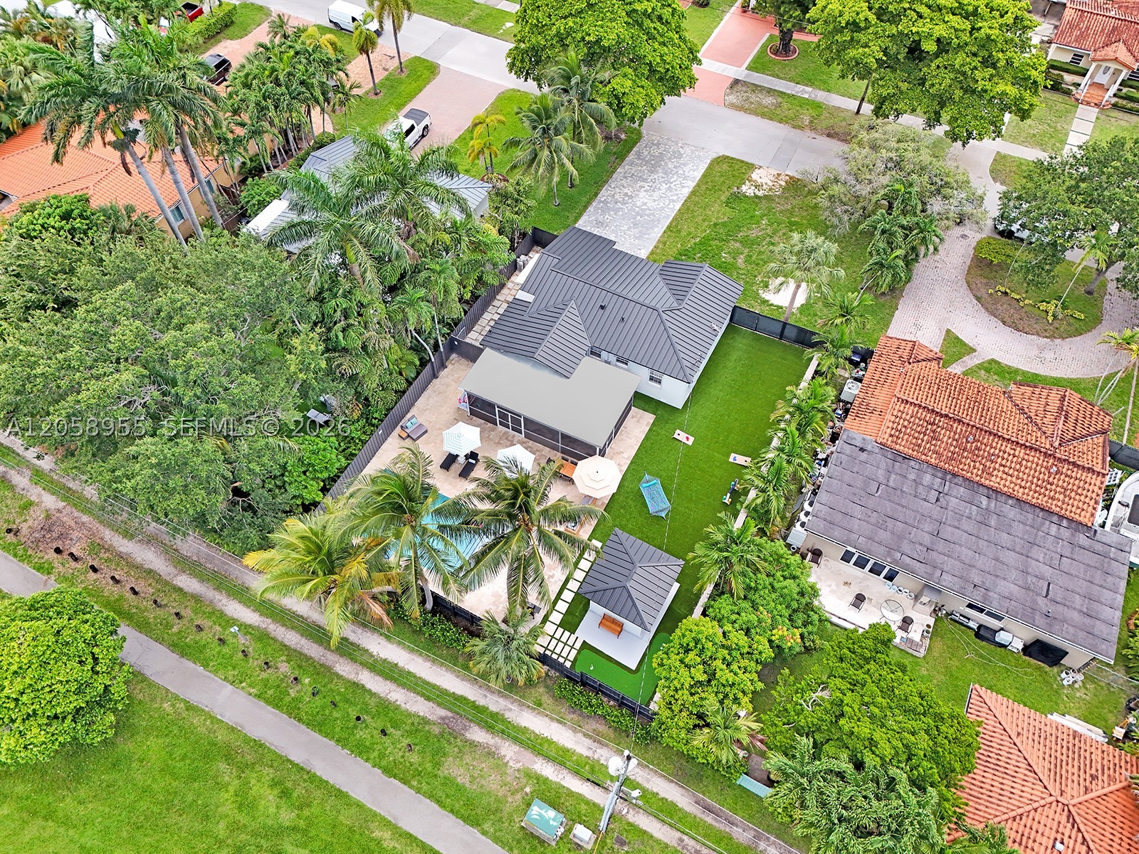 430 Forrest Dr, Miami Springs FL 33166