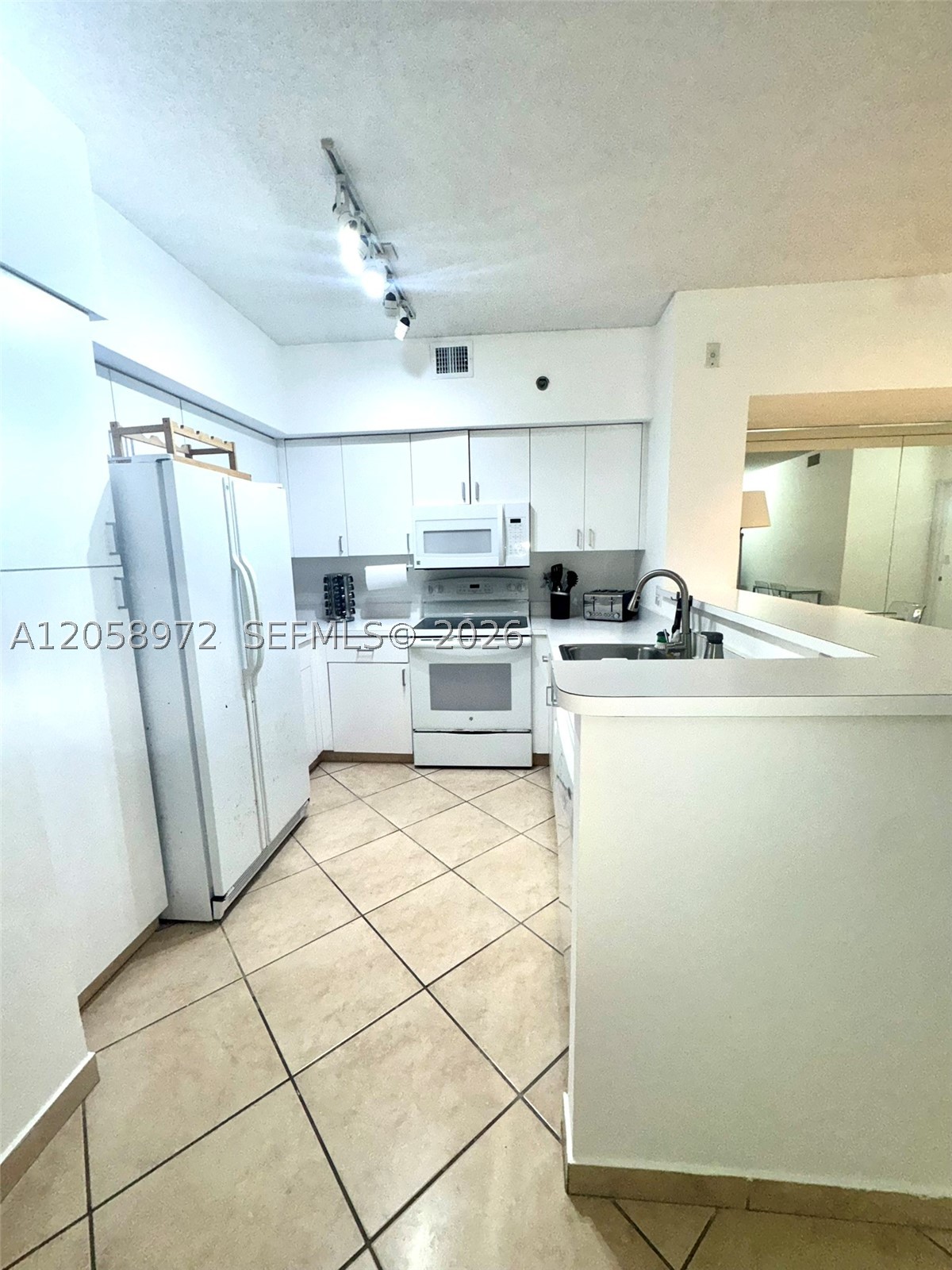 Aventura FL 33180 - A12058972