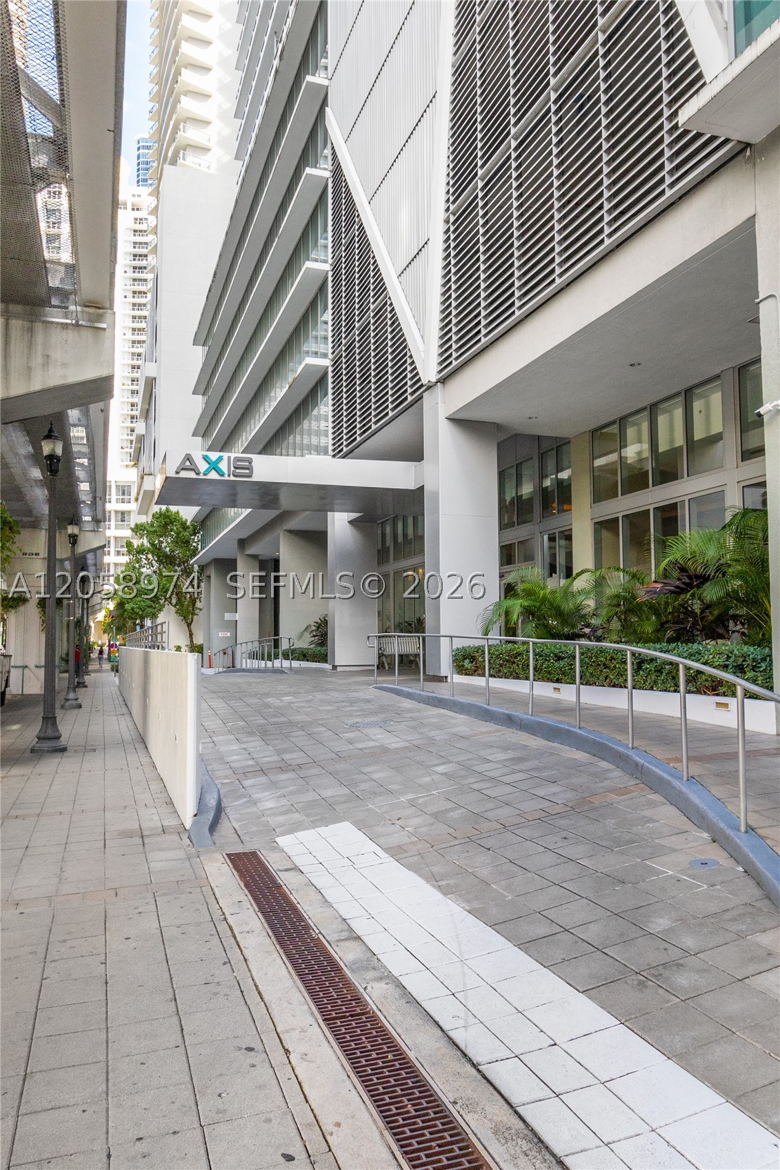 1111 SW 1st Ave #2423-N, Miami FL 33130