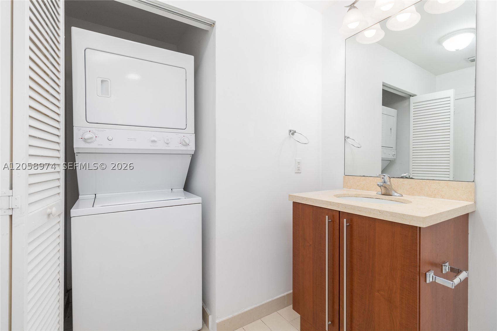 1111 SW 1st Ave #2423-N, Miami FL 33130