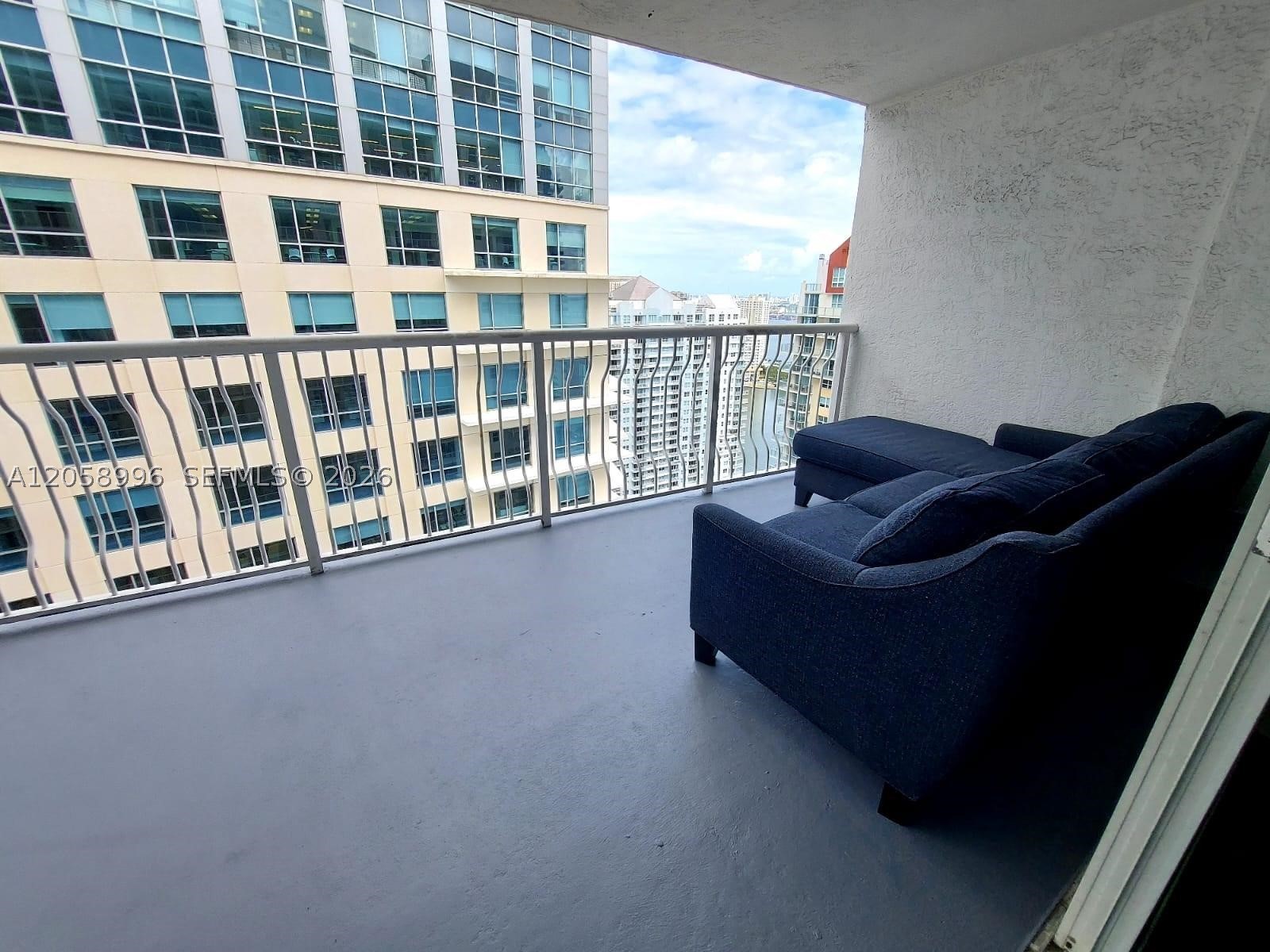 1200 Brickell Bay Dr #3708, Miami FL 33131