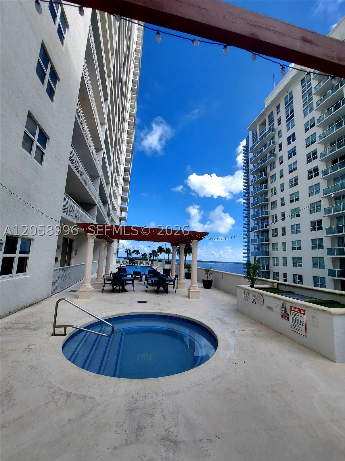 1200 Brickell Bay Dr #3708, Miami FL 33131