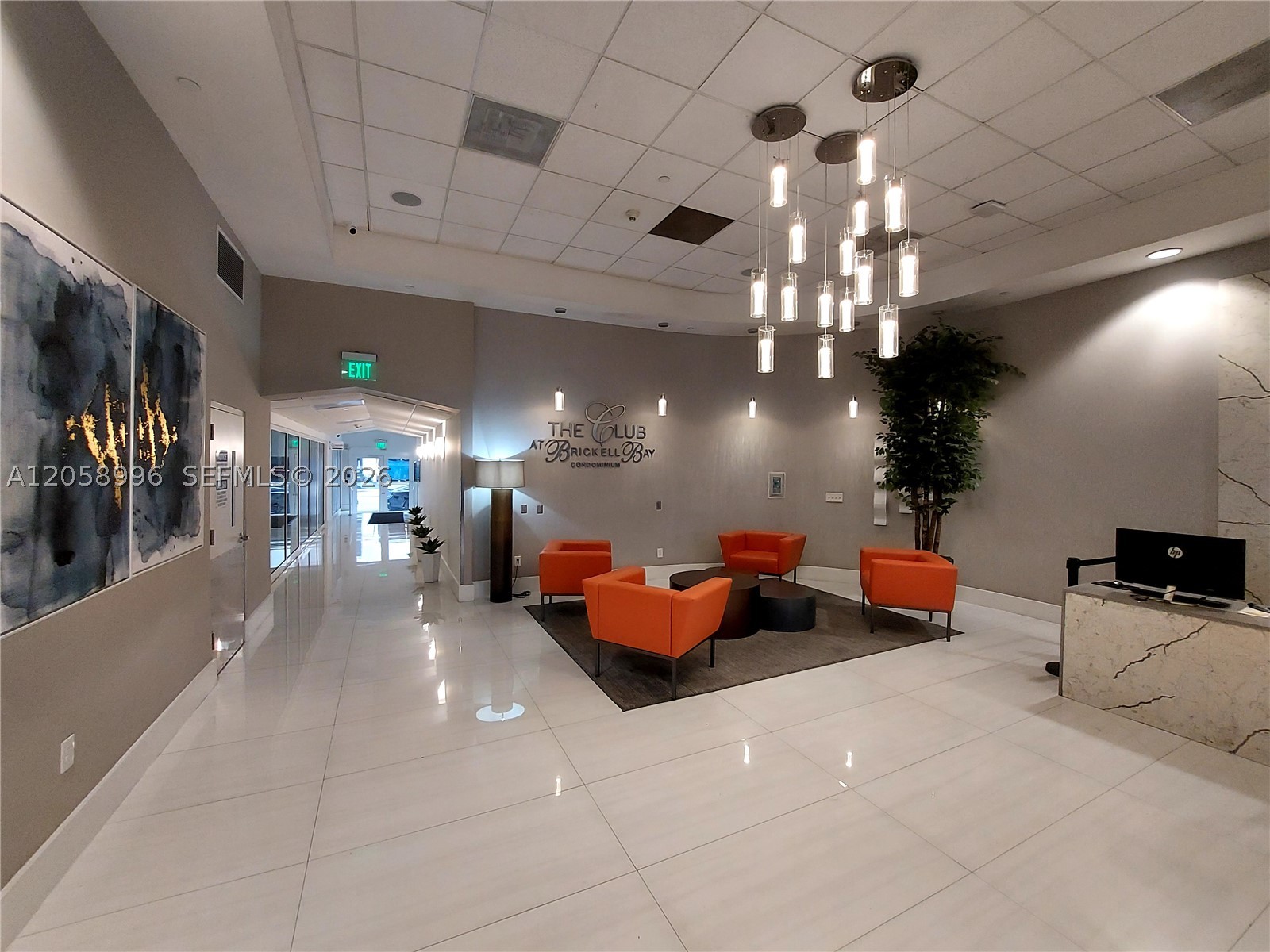 1200 Brickell Bay Dr #3708, Miami FL 33131