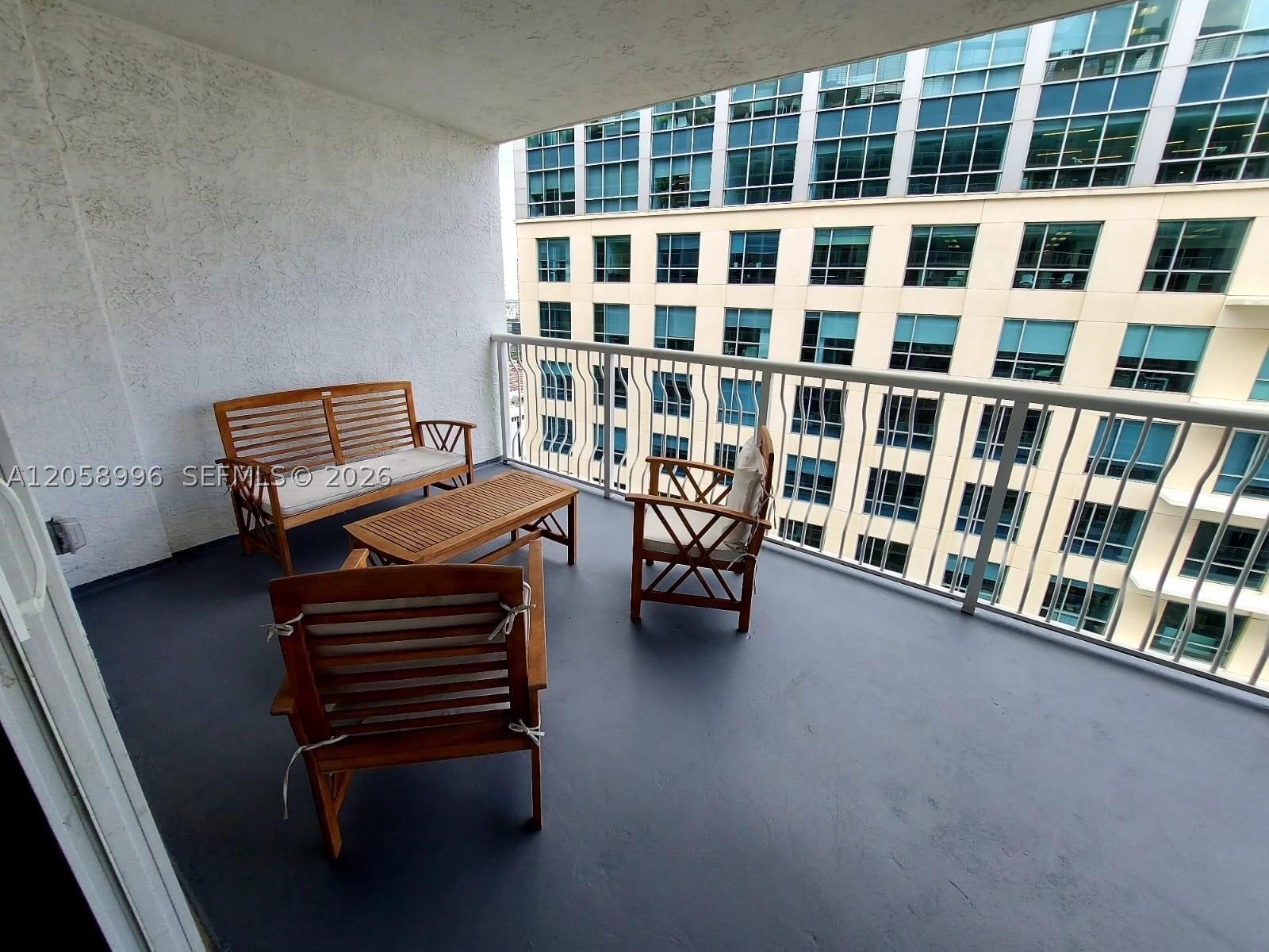 1200 Brickell Bay Dr #3708, Miami FL 33131