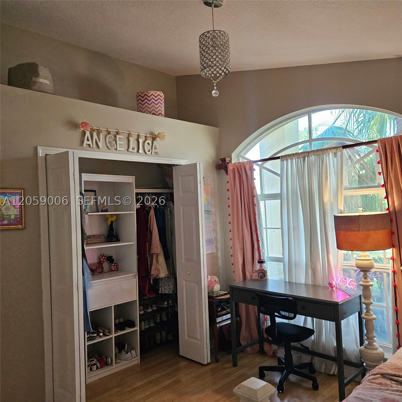 2540 Egret Lake Dr, Green Acres FL 33413