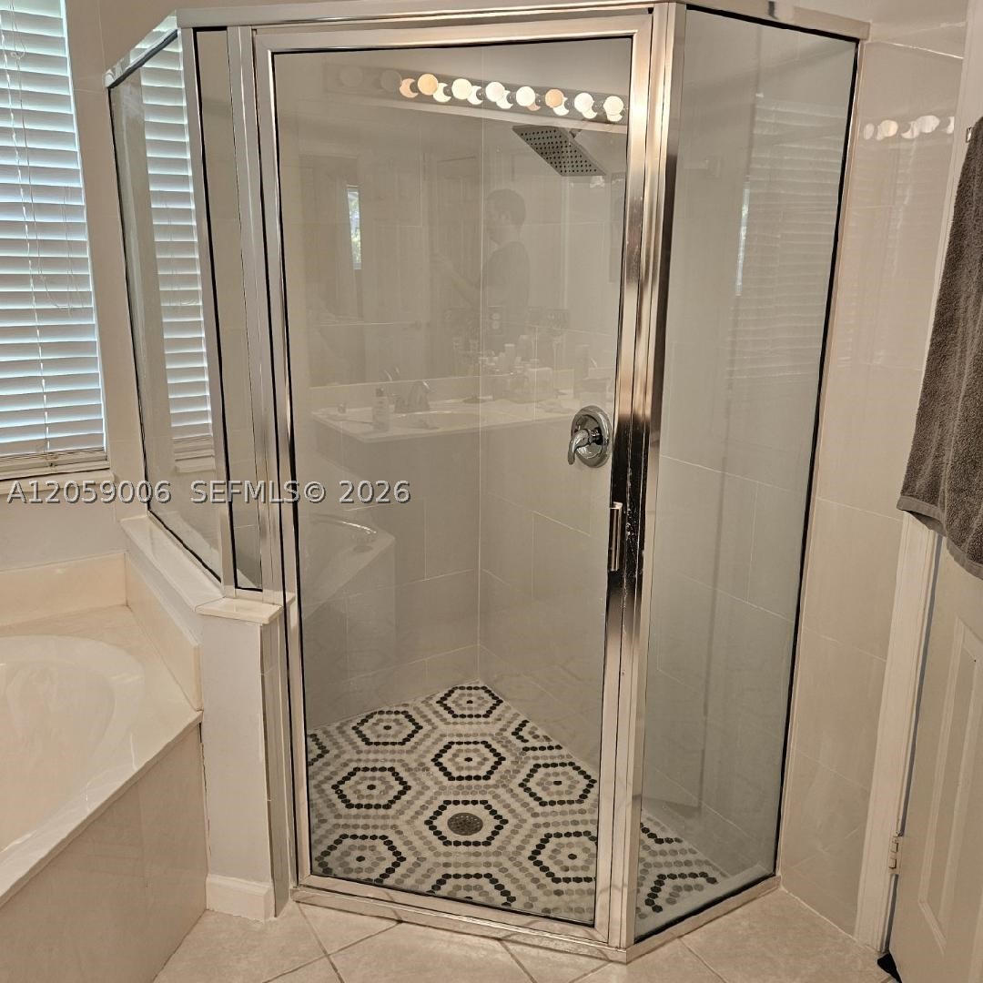 2540 Egret Lake Dr, Green Acres FL 33413