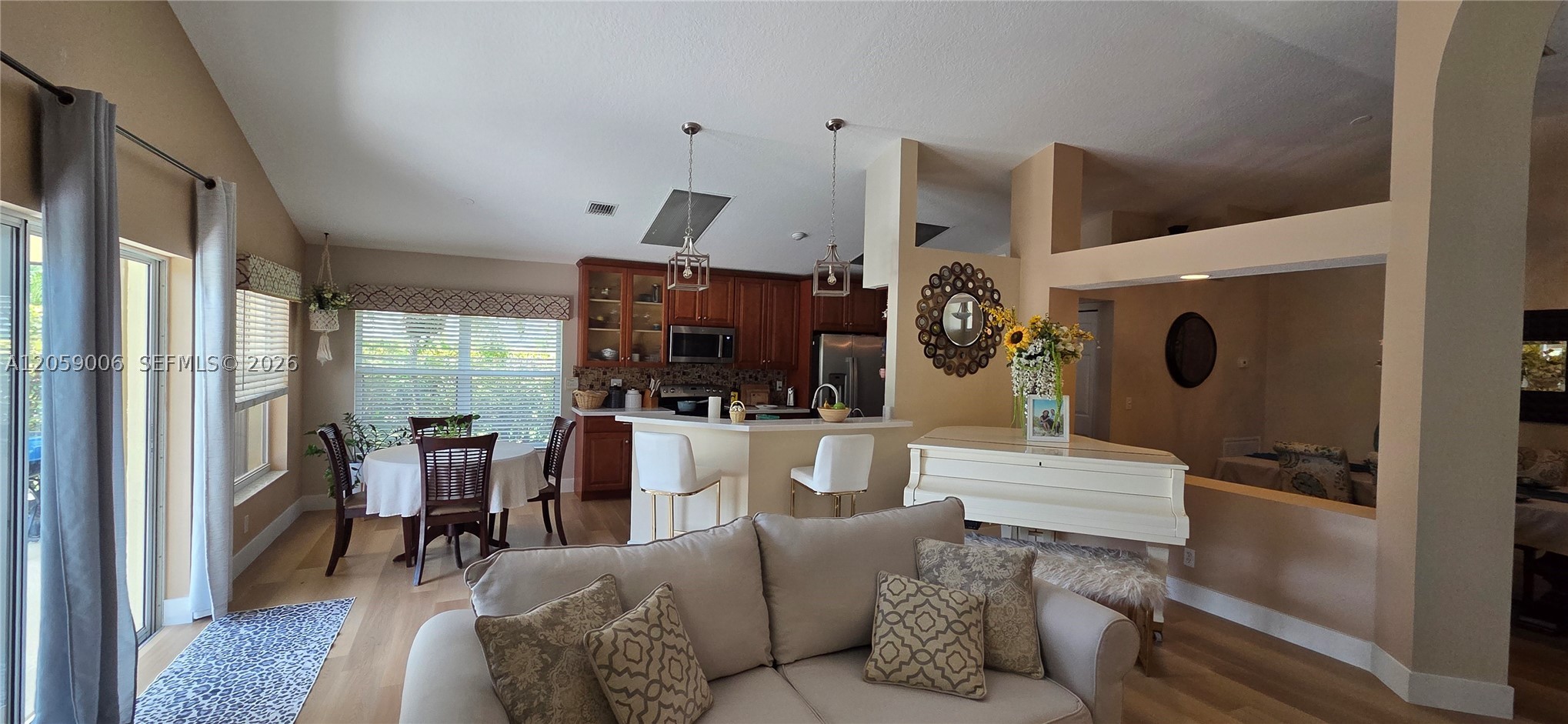 2540 Egret Lake Dr, Green Acres FL 33413