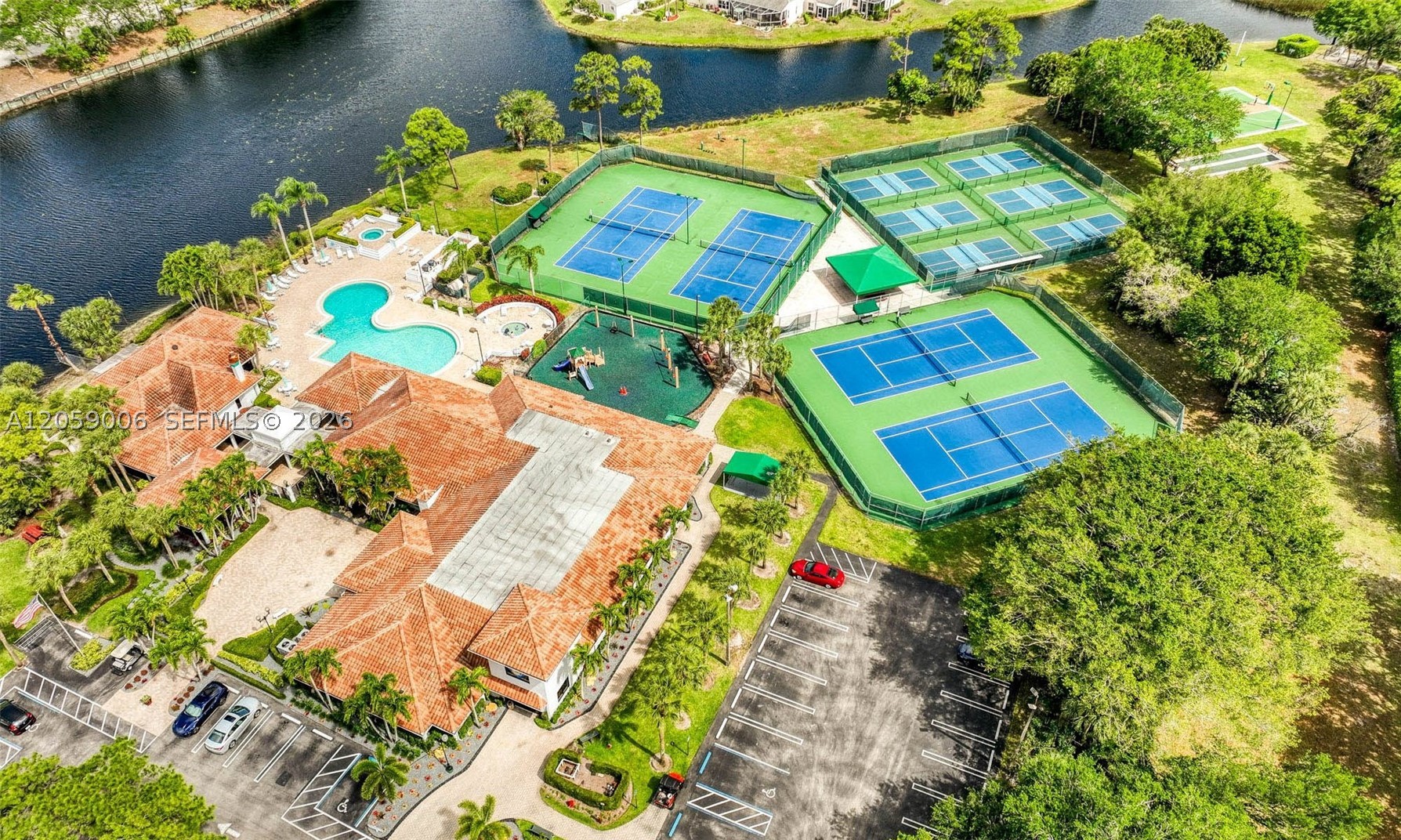 2540 Egret Lake Dr, Green Acres FL 33413