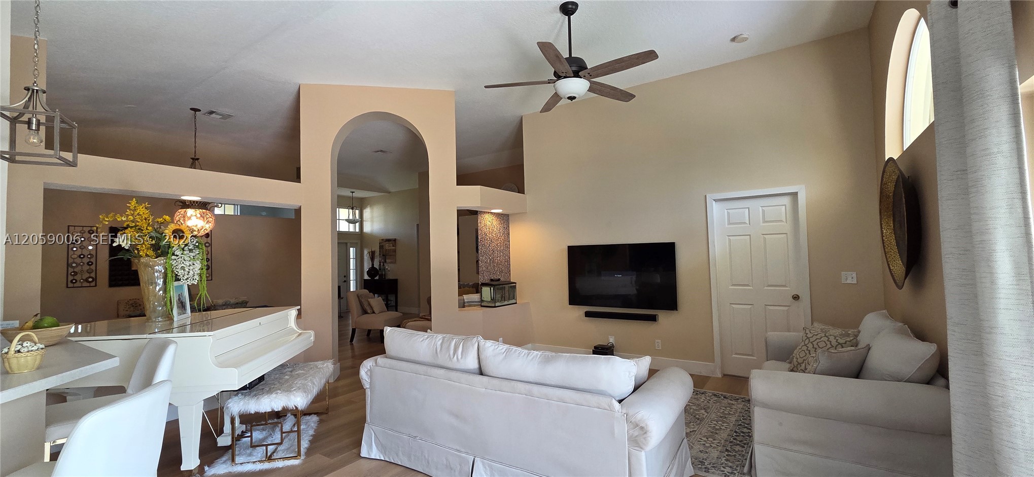 2540 Egret Lake Dr, Green Acres FL 33413